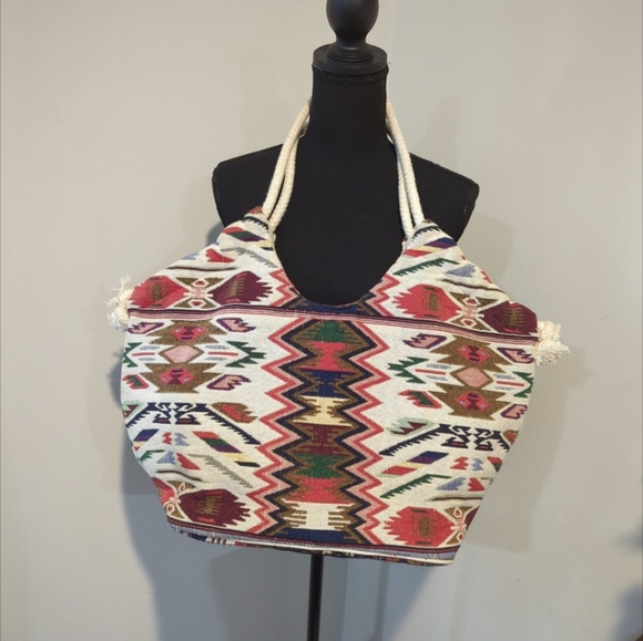 Roller Rabbit Aztec Zayna Tote Bag - Picture 4 of 6